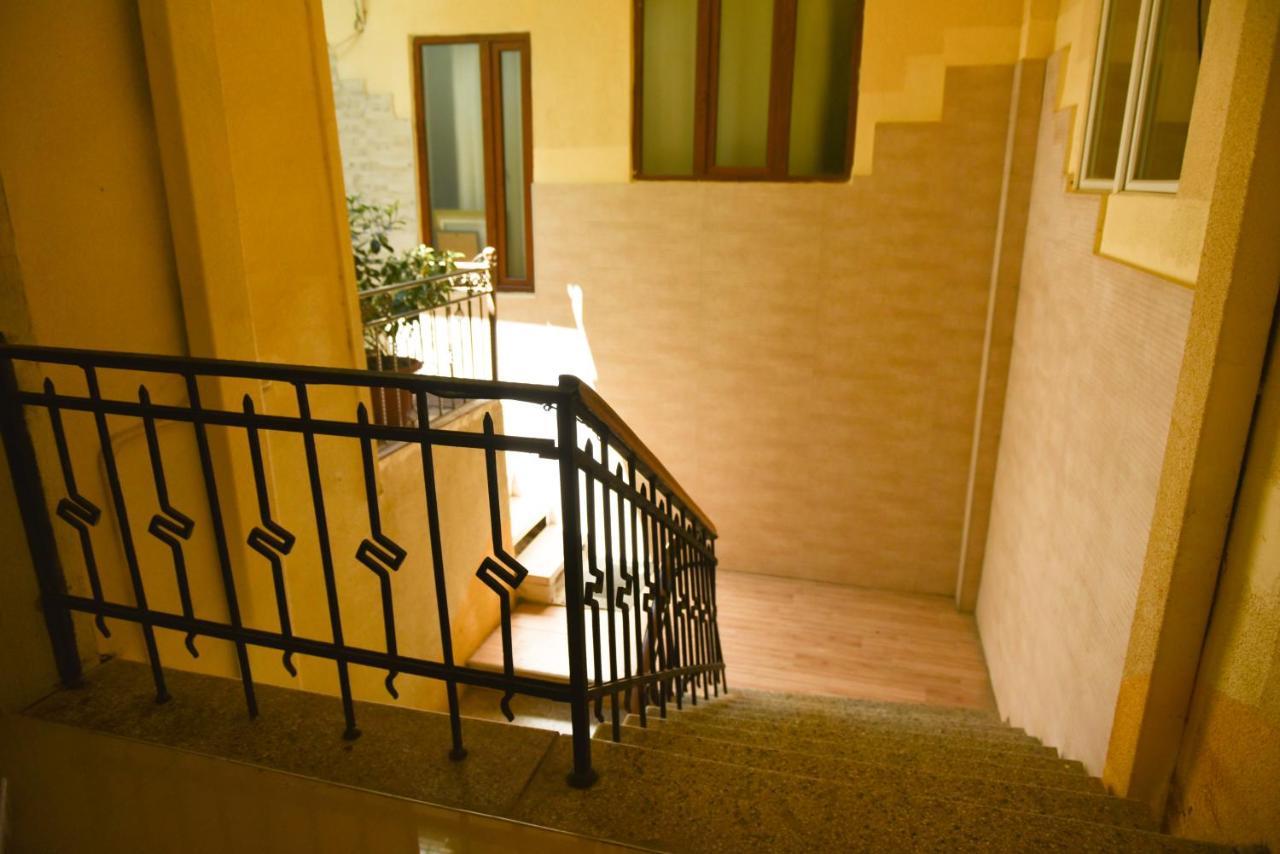 Apartment Elizabeth In Old Tbilisi Exteriör bild