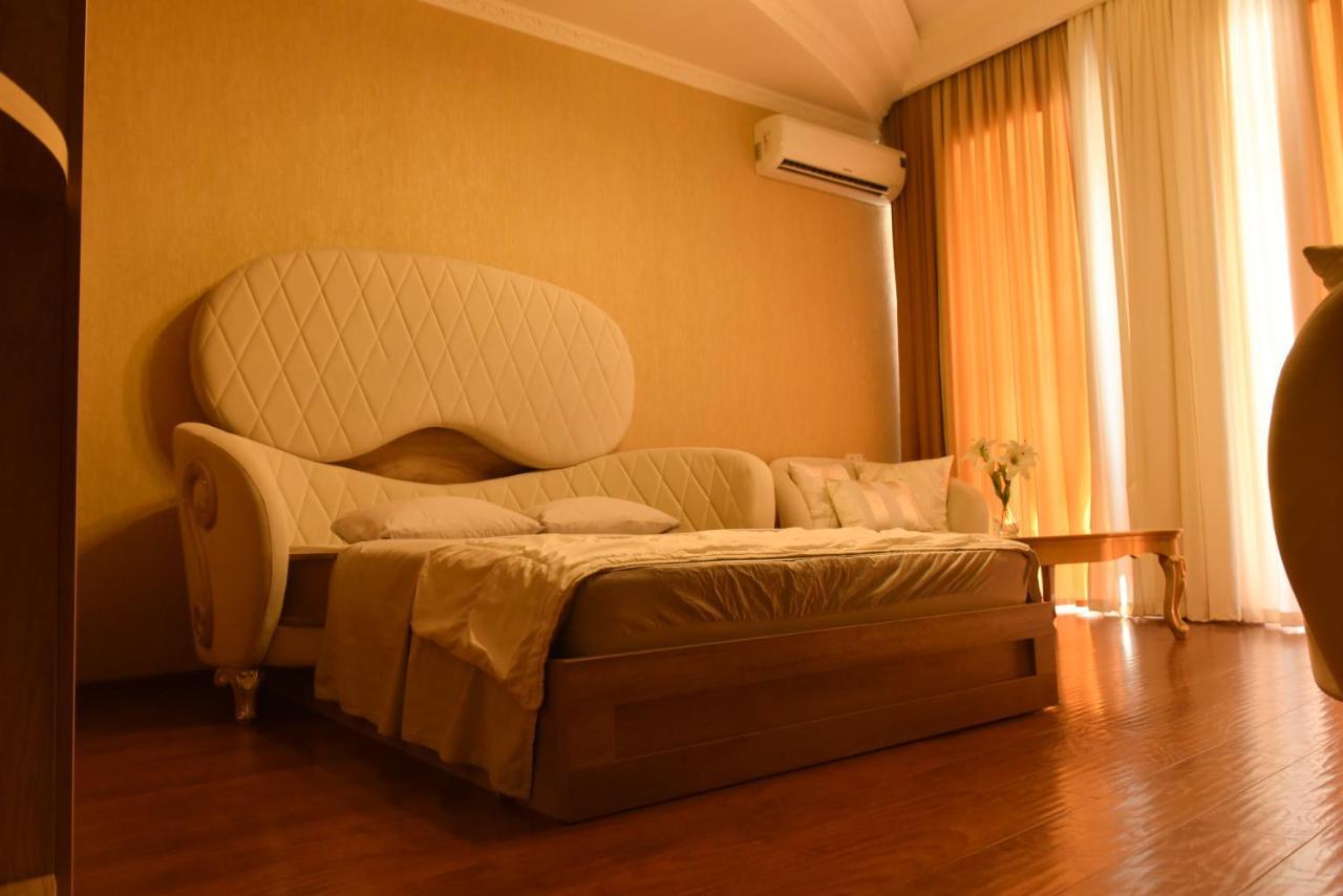 Apartment Elizabeth In Old Tbilisi Exteriör bild